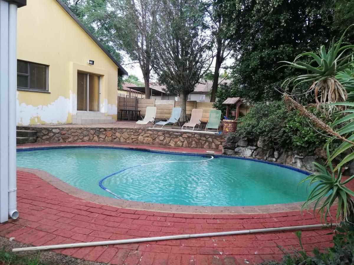 Rocky Ridge Guest House 2 Self Catering - No Alcohol Allowed Roodepoort Exterior photo